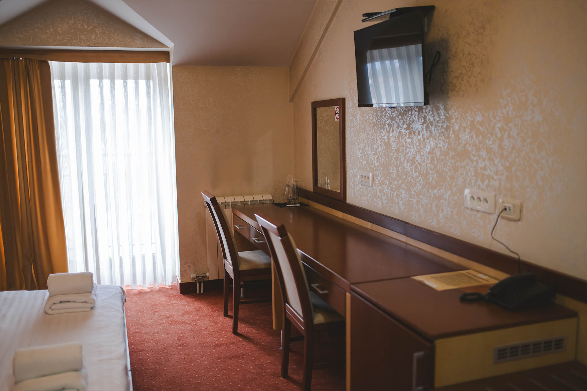 trokrevetna-soba-marshal-hotel3
